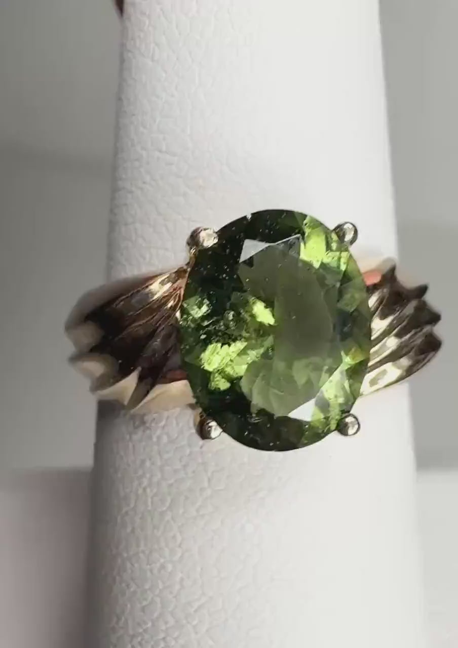Moldavite Meteor Impact Glass Tektite Ring in Solid 14k Gold size 7