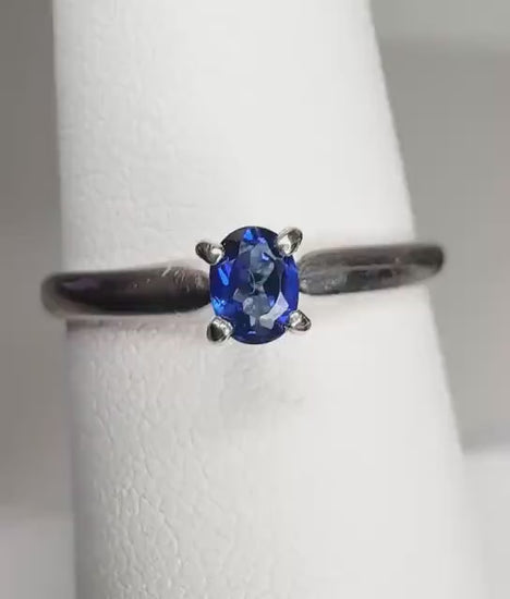 Vivid Violetish Blue Natural Sapphire Solitaire in Solid 14k White Gold size 6.25