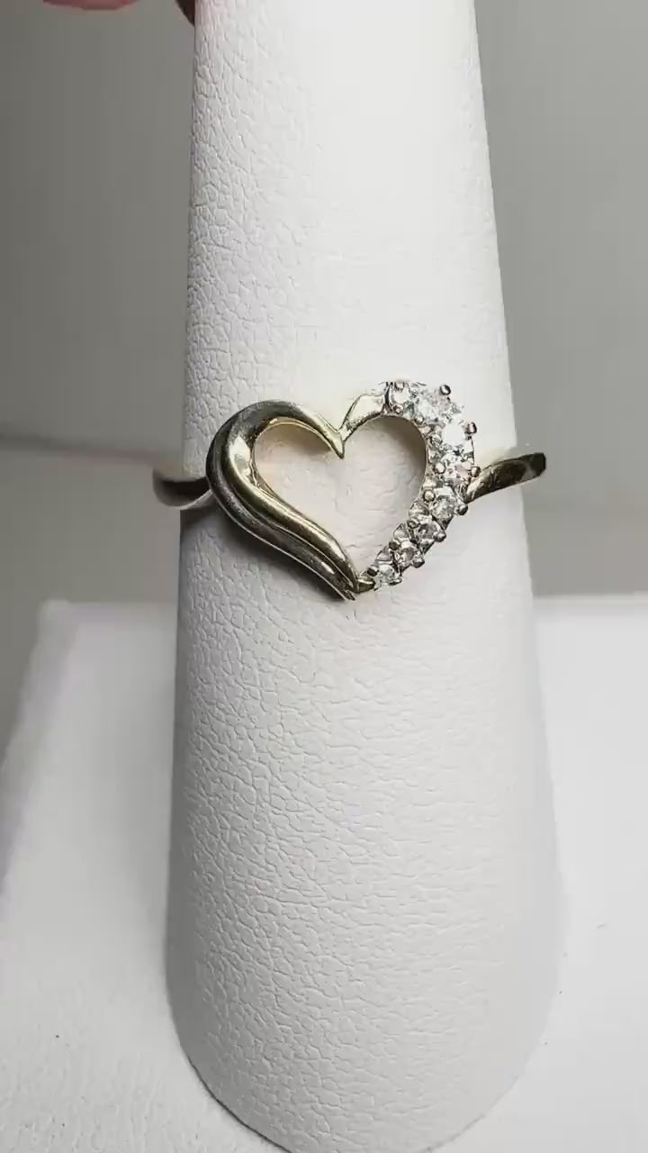 Natural Diamond Heart Ring Solid 10k Gold size 7