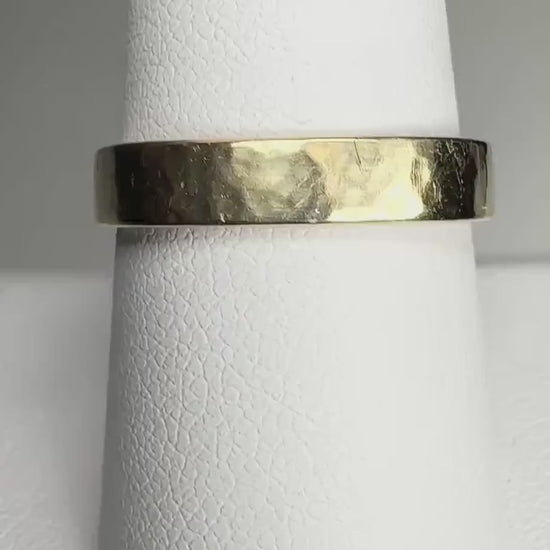 Solid 18k Yellow Gold Hammered Finish Square Band Ring 4mm size 8.5