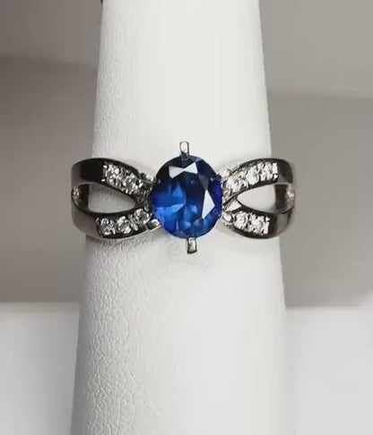 Beautiful Vivid Sapphire and Diamond Ring in Solid 18k Soft White Gold size 6.5