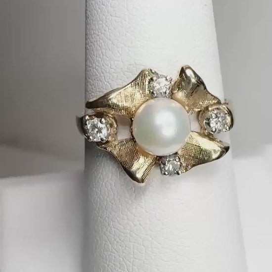 Mid Century Retro Japanese Akoya Cultured Pearl and Diamond Bow Ring Solid 14k Gold size 7.5